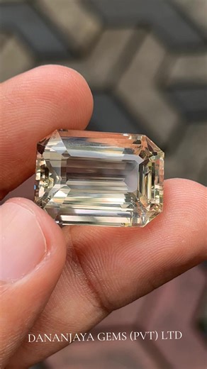 NATURAL FLUORITE (RARE QUALITY) 💎 WEIGHT -- 41.35Ct 💎 ORIGIN -- Sri Lanka 🇱🇰 💎 COLOUR -- LIGHT BROWN 💎 PERFECT CUT 💎 PRICE -- INBOX 📥 💎CODE -- #A060 💎 CERTIFICATE AVAILABLE 💎 CONTACT -- 94 70 494 4800 💎 ISLAND WIDE DELIVERY AVAILABLE 💎 WORLD WIDE SHIPPING AVAILABLE