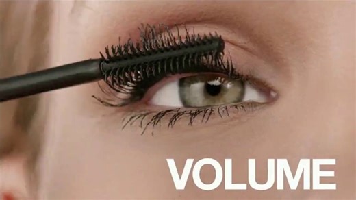 actress in the Maybelline Sky High Mascara ad