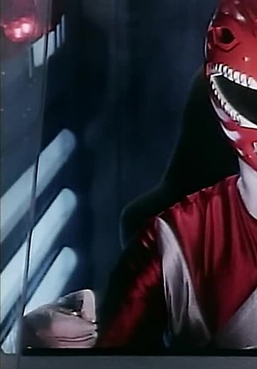 Mighty Morphin Power Rangers S01:E04 - A Pressing Engagement