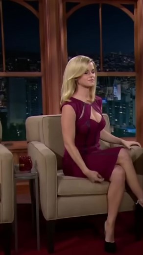 Stars in a Minute on Instagram: "🔥 Craig Ferguson & Alice Eve’s Hilarious Banter! 🐴😂 Craig Ferguson and Alice Eve light up the studio with witty humor, unexpected horse talk, and Star Trek destiny! 🌟🚀 Watch this fun exchange and see why Craig thinks they were "meant to be together"! 🤣 #CraigFerguson #AliceEve #TalkShow #LateNightComedy #StarTrek #FunnyMoments #ComedyGold #TVInterview #Humor #CelebTalk"
