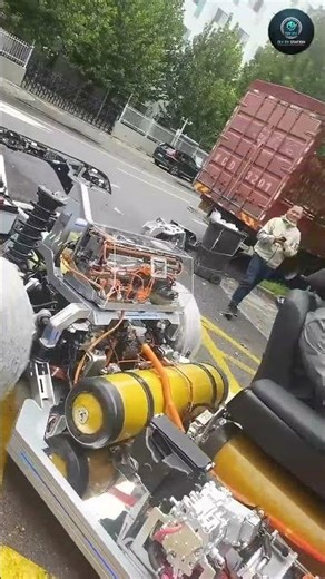 Inside a HYDROGEN Fuel Cell Car! 🤯 #Shorts #EV #Hydrogen