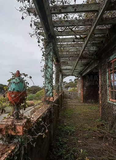 Step by step, the home transforms 🛠 #BuildProcess #DreamHouse #Viral This video was edited / created with AI | Home Transform