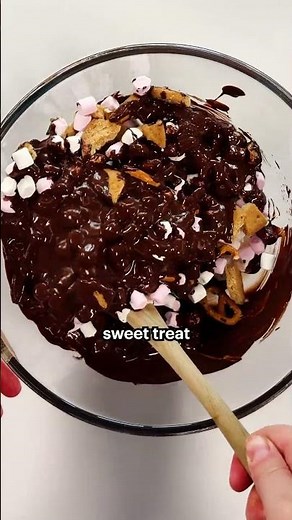 What's your ultimate salty-sweet combo? 🥜🍫