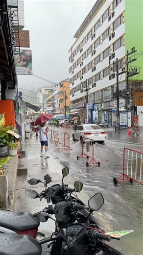 Patong walking tour today 01/07/2026 🚶‍♂️ The rainy season is back in Patong ☔️