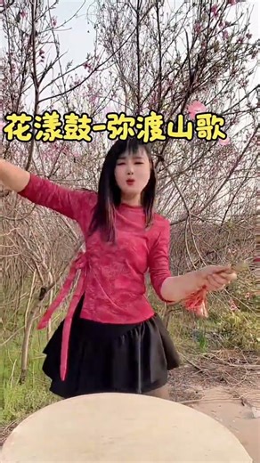 Female drummer absolutely crushes traditional rhythm #talent #cultural #drums