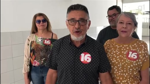 Candidato a governador do Piauí, Geraldo Carvalho (PSTU), vota em escola da Zona Norte