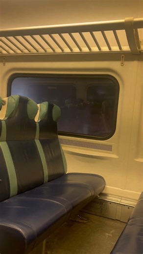 Noisy af junky M7 ride to Penn station