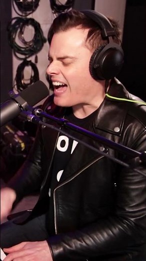 Killer Queen - Marc Martel (one-take)