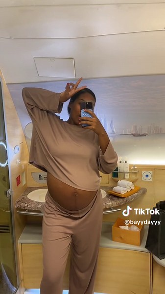 Luxurious Showers in Emirates First Class Experience