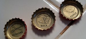 Le célèbre pierre-feuille-ciseaux est tout sauf un jeu de hasard