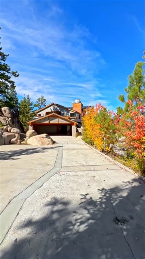 LAKEFRONT AT BOULDER BAY is a custom-built 6,000 sqft Big Bear luxury rental with breathtaking 180-degree views of Big Bear Lake. Featuring two master suites, multiple living areas, a game room, expansive decks, and direct access to a private boat dock, this home offers the ultimate lakefront getaway, blending mountain elegance with modern comfort. DETAILS * Neighborhood: Boulder Bay * Collections: Luxury, Hot Tub, Game Table, Lakefront * Bedrooms: 5 * Bathrooms: 4.5 * Occupancy: 12 * Parking Sp