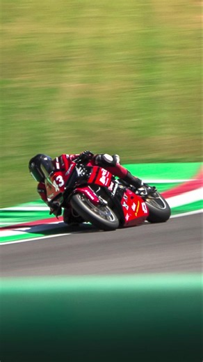 Ducati Panigale V4 (2025) Sound w/ Arrow Competition EVO Titanium Exhaust at Imola 😈🇮🇹