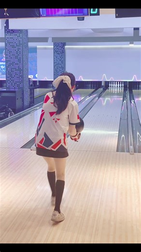 Almost a 7–10 split… but somehow STRIKE 😳🎳 That’s what bowling is all about 😓😓😓