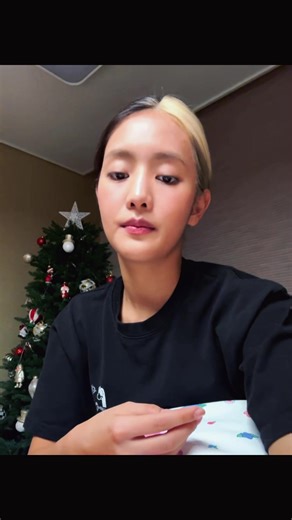 Minnie Sings: Adorable Moments Captured