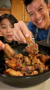 Sticky Asian Chicken Wings #chickenwings #wings #bakedchicken #asianfood #easyrecipe #dinnerideas #quickrecipes #quickmeals - FULL RECIPE DOWN IN THE COMMENTS ⬇️ | Saltnpiipa
