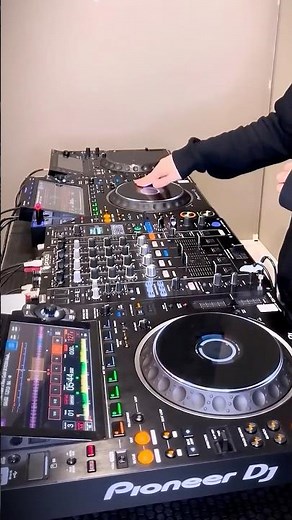 Secret Scratching Trick with Trans FX #shorts