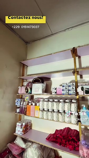 Bonnn bonnn bonnn C’est vrai je m’étais promis de poster plus souvent mais bon New video de présentation pour une boutique de cosmétiques…✨Coucou @@Ifè_Store 👀 Bref Je veux vos avis en commentaire👉🏾 #P#PourToiF#FYPT#TikTokBeninC#Cosmetiquesmontagevideo .