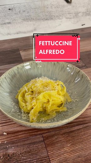 Classic Fettuccine Alfredo: A Simple Italian Masterpiece
