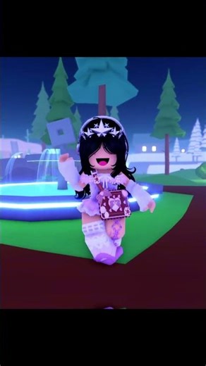 Haven't u heard i'm the internet girl ✨