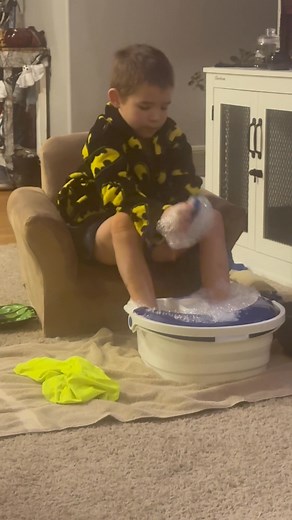 🎵Band practice is sooooooo relaxing.... we do pedi's... Fletcher approves. 🫧 | Half Wild