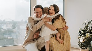 Cómo criar hijos más felices en 5 pasos