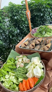 🌟បូហ្វេថ្ងៃត្រង់មុខម្ហូបប្តូររៀងរាល់ថ្ងៃតម្លៃសមរម្យញ៉ាំបានច្រើនចំណេញពេលវេលា!!! 🌟ចំណាយតិចញុាំបានច្រើនបបួលTeamwork មកញុាំបាយនៅCheck Inញុាំហើយដាក់1ត្រាវមើស🤣 🌟សម្រាប់ក្មេងកម្ពស់ក្រោម90សង់ទីម៉ែត្រមិនគិតលុយទេ #បាយថ្ងៃត្រង់ #ប៊ូហ្វេបាយថ្ងៃត្រង់ #khmerfood #lunchbuffet #fypageシ ……………………………………………………………… 🌟Lunch buffet, menu changes every day, reasonable price eat a lot save time!!! 🌟Spend less eat a lot invite Teamwork to eat rice at Check In eat and put 1 stamp to choose 🤣 ⏰:11:00ថ្ងៃត្រង់-2:00ថ្ង