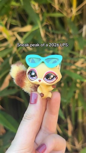 tiki’s lps customs on Instagram: "Have you seen the new fluffy raccoon yet? #lps #littlestpetshop #lpsg7 #lpscrew25"
