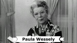 Heute wäre der 118. Geburtstag der österreichischen Schauspielerin † Paula Wessely (eigentlich Paula Anna Maria Wessely). Geboren am 20. Januar 1907 in Wien und gestorben am 11. Mai 2000 ebenda. Paula Anna Maria Wessely wurde als zweite Tochter des Fleischermeisters Carl Alfons Thaddäus Wessely und seiner Frau Anna geboren. Bereits während ihrer Schulzeit kristallisierte sich ihr schauspielerisches Talent heraus, weshalb sie von ihren theaterbegeisterten Eltern und Lehrern regen Zuspruch zu eine