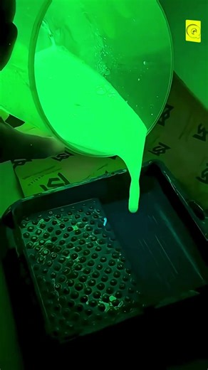 ঘরের লাইট বন্ধ করলেই আলো! 😱 Glow in the Dark Paint Explained | Strontium Aluminate