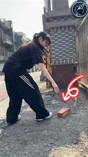 This girl helped a brick repair | But brick was the boss of company 😱🫡 #respect #shorts #ytshorts