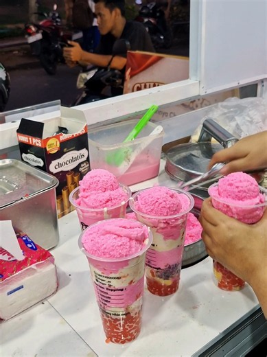 Membalas @shiballannyeong01 Udah premium harganya juga cuma start 8k loh kak🤗🥰✨️🫶#tulungagung #esdogerqu #esdogerviral #fyp #jajanantulungagung