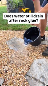 Rock glue vs Water 👀 the best landscaping glue for you, lockscape glue max #mulchglue #rockglue | Lockdown Sticky