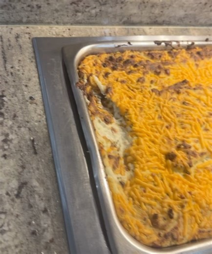 Fish Hooks Cafe on Reels