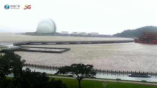 South China's Guangdong Province raised its typhoon emergency response to the highest level, as Typhoon Ragasa is forecast to make landfall along the central or western coastal areas of the province on Wednesday. Follow Xinhua to see what disaster relief and prevention measures have been taken in the province. | China Xinhua News