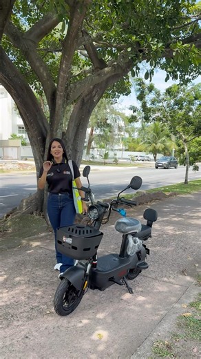 Scooter elétrica modelo C3 800w potência Autonomia de até 55 km