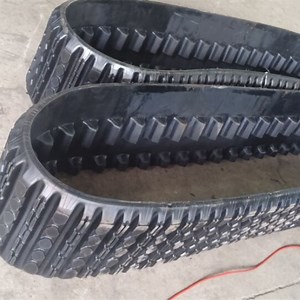 [Hot Item] Asv PT60 Rubber Track 381X101.6X42 for Caterpillar 247 247b 257
