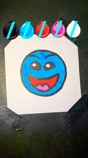 Drawing EasyFace (Geometry Dash)