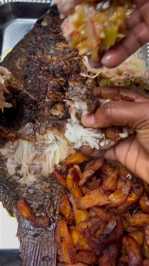 Yao Raissa on Instagram: "Poisson à la braise"