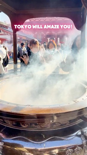 Japan's Most Famous Temple? 🇯🇵 Asakusa Sensoji Walking Tour | Tokyo #Shorts