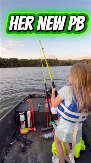 Daughter's Epic PB BlueCatfish Catch!