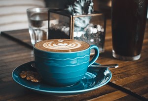 What Is a Flat White & How to Make It at Home | Kev’s Guide