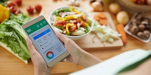 11 Diet Apps That'll Help You Healthily Reach Your Goal Weight Without Judgement