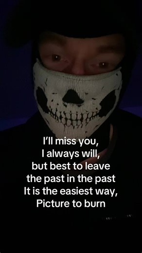 Breakups can be the worst - but its how you get overthem. (Also I’m really hoping I understood this song properly as I do not speak the language, on screen is not lyrics) #mask #sad #breakup #cosplay #music