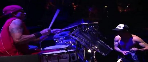 Red Hot Chili Peppers - Factory Of Faith (Live Köln 2011)