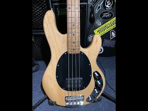 Review - SBMM Ray34 -Budget Stingray Bass