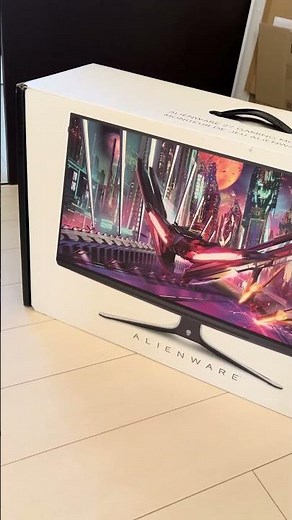昨日の夜注文したモニターがもう届いた。Alienware 27 ゲーミング モニター - AW2723DF