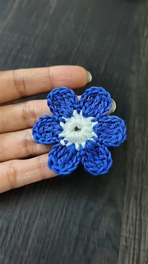 #Sara's crochet👉 Crochet for beginners 👉super easy Flower Tutorial @Sarascrochetideas1111