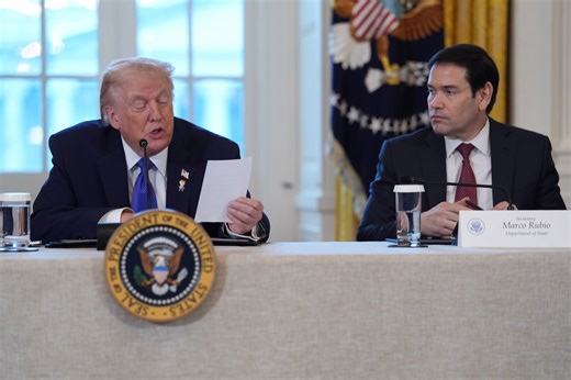 Donald Trump blunders and reads private note out loud