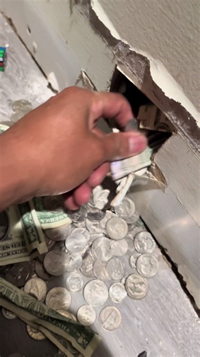 Me lo encontré en una remodelación. | roller world money