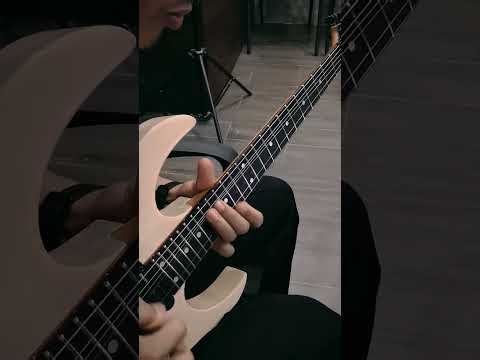 ปี 2548 : ง่ายเกินไป Outro - The Sun Trilogy Concert (87bpm) Original (79bpm)